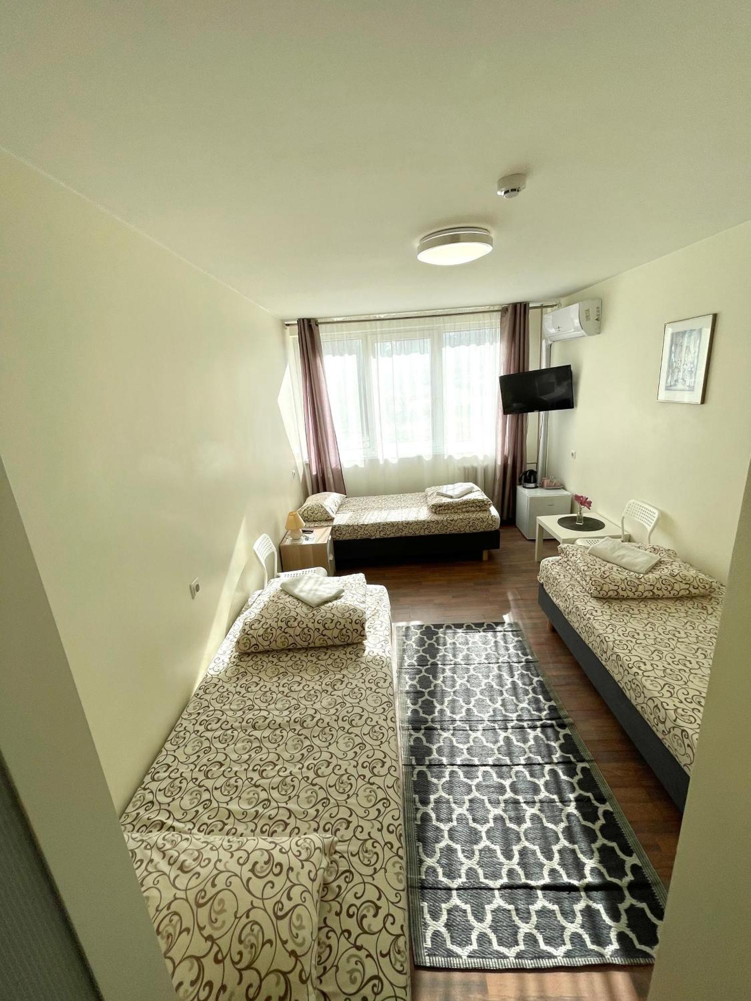 Savan House "Easy Kaunas" Εξωτερικό φωτογραφία
